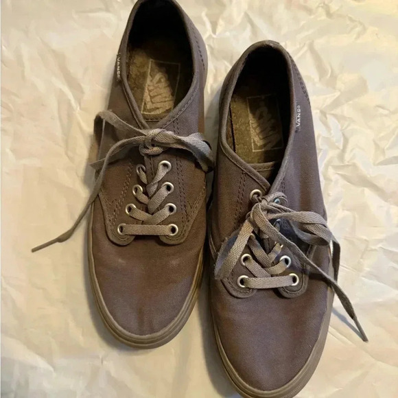 Vans Gray Low Top Size Women’s 9 - Picture 4 of 9